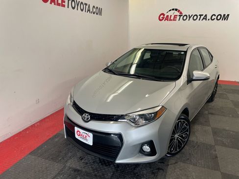 Used 2014 Toyota Corolla S image 2