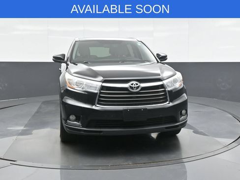 Certified 2016 Toyota Highlander Limited AWD/4WD image 6