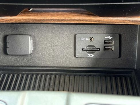 Used 2015 Ford F150 Lariat w/ Equipment Group 501A Mid image 23