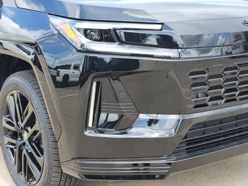 New 2026 Toyota RAV4 XSE AWD/4WD image 7