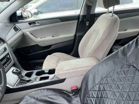 Used 2017 Hyundai Sonata SE FWD image 7