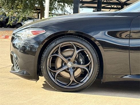 Used 2021 Alfa Romeo Giulia Ti Sport image 6