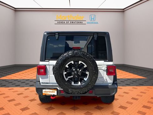 Used 2026 Jeep Wrangler Unlimited Rubicon AWD/4WD image 4