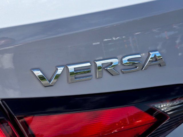 Used 2025 Nissan Versa SV FWD image 15