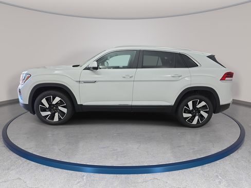 New 2026 Volkswagen Atlas Cross Sport SEL AWD/4WD image 8