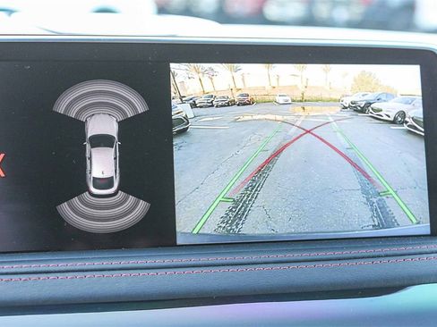 Used 2018 BMW X6 M image 29