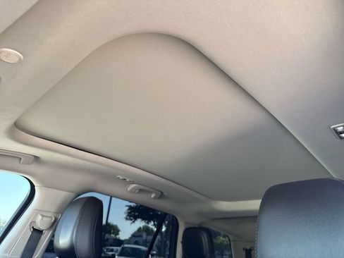 Used 2024 Lincoln Aviator 2WD w/ Premium Package image 20