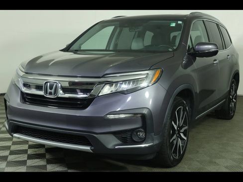 Used 2019 Honda Pilot Touring image 1