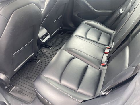 Used 2021 Tesla Model 3 Standard Range Plus RWD image 18