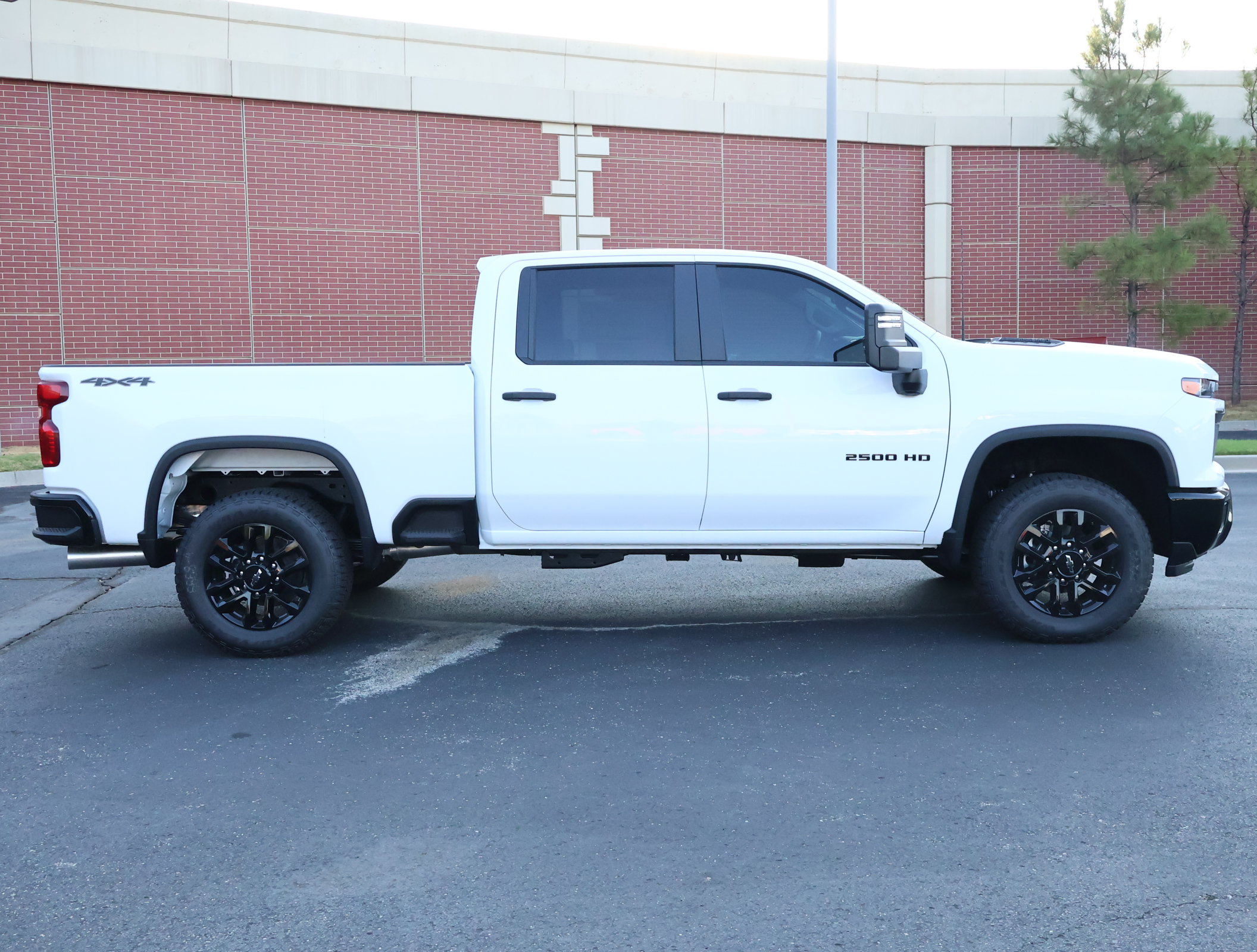 New 2026 Chevrolet Silverado 2500 Custom w/ Custom Value Package AWD/4WD image 28