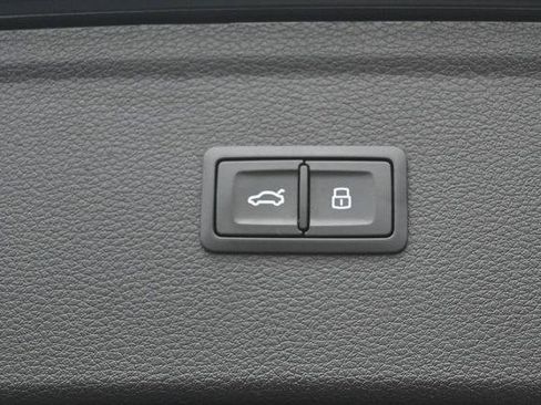 Used 2023 Audi SQ5 Premium Plus AWD/4WD image 32