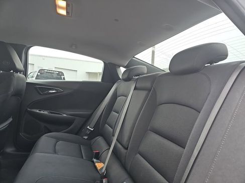 Used 2025 Chevrolet Malibu LT FWD image 14