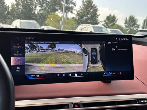 Used 2024 BMW iX xDrive50 w/ Premium Package AWD/4WD image 29