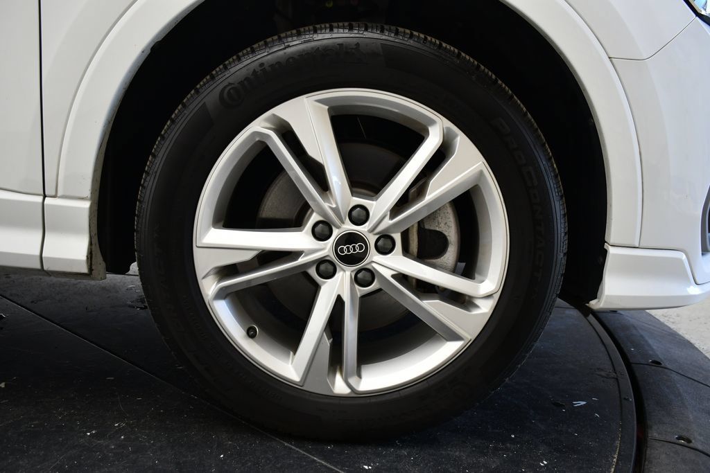 Certified 2023 Audi Q3 2.0T Premium w/ 19" Wheel Package AWD/4WD image 16