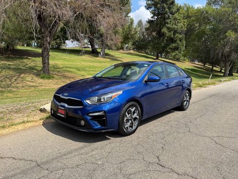 Used 2021 Kia Forte LXS FWD image 5