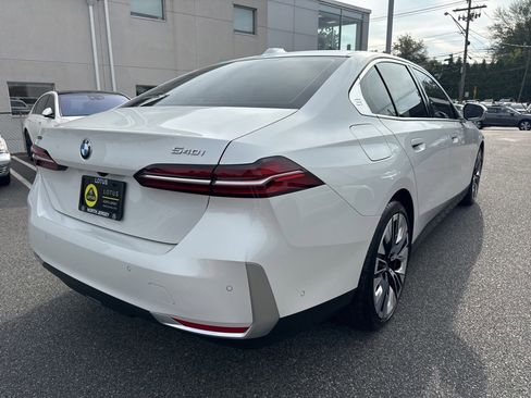 Used 2025 BMW 540i xDrive image 28