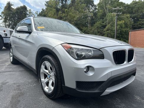 Used 2013 BMW X1 sDrive28i image 2