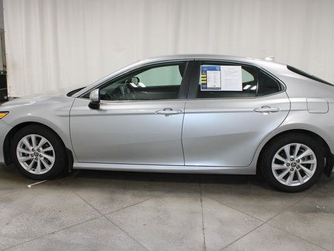 Used 2022 Toyota Camry LE FWD image 48