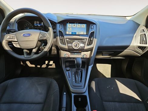 Used 2018 Ford Focus SEL FWD image 10
