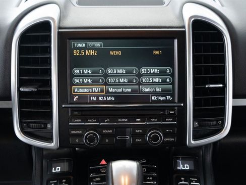 Used 2014 Porsche Cayenne S AWD/4WD image 17