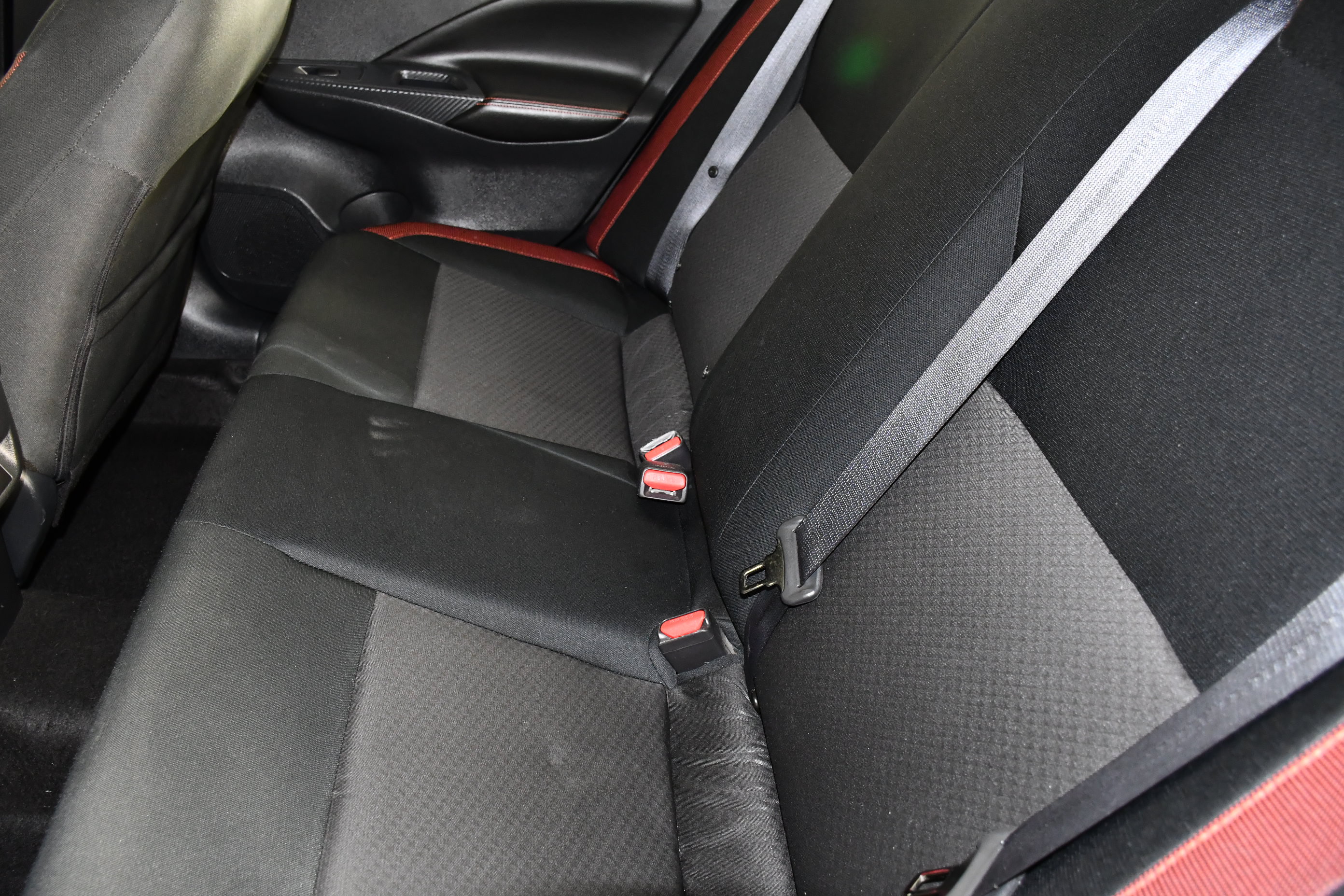 Used 2024 Nissan Versa SR FWD image 44