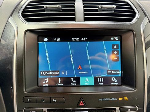 Used 2018 Ford Explorer Platinum image 21