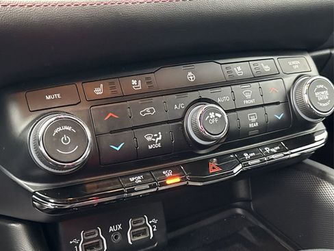 Used 2022 Dodge Durango R/T image 27