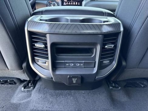 New 2026 RAM 1500 4x4 Crew Cab image 31