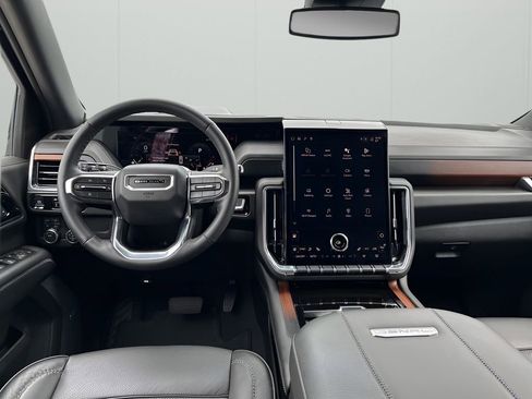 Used 2025 GMC Yukon Denali image 23