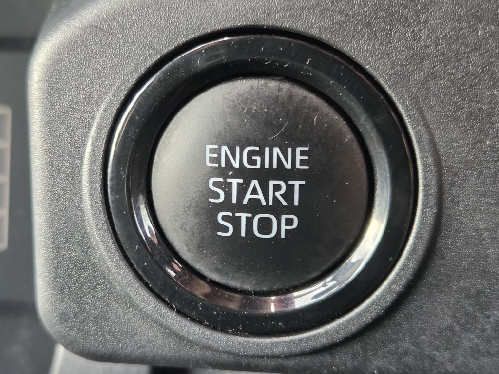Used 2024 Toyota Tacoma SR5 AWD/4WD image 21