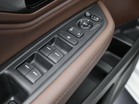 Used 2025 Honda Odyssey Elite image 14