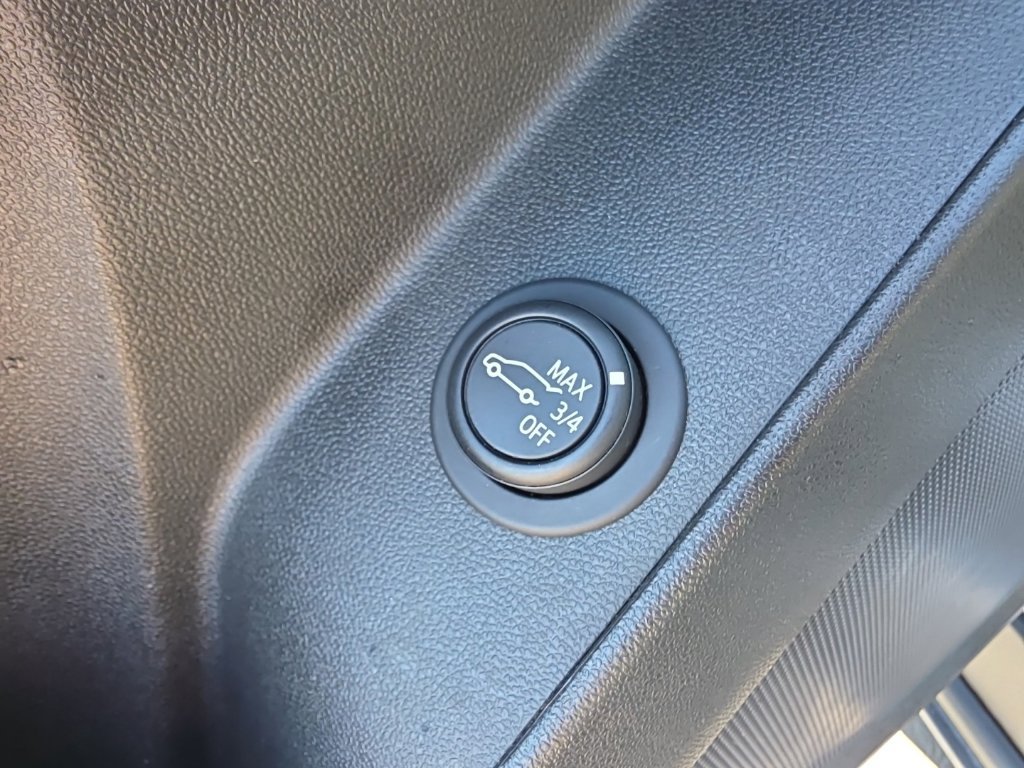 Used 2024 Chevrolet Equinox LT AWD/4WD image 31