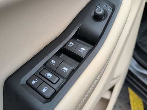 Used 2023 Jeep Grand Cherokee Limited AWD/4WD image 26