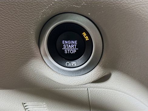 Certified 2023 Chrysler Voyager LX FWD image 22