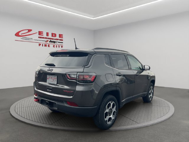 Used 2022 Jeep Compass Trailhawk w/ Trailhawk Elite Group AWD/4WD image 10