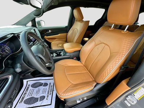 Used 2022 Chrysler Pacifica Pinnacle FWD image 21