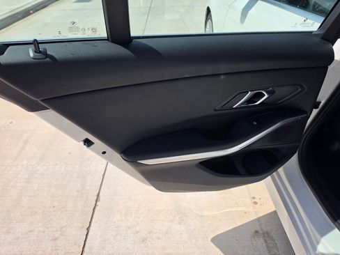 Used 2025 BMW 330i Sedan RWD image 12