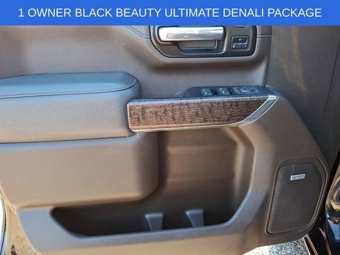 Used 2022 GMC Sierra 2500 Denali w/ Denali Ultimate Package AWD/4WD image 12