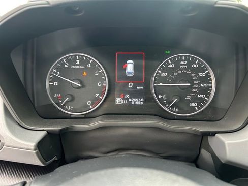 Certified 2025 Subaru Crosstrek 2.0i Premium image 33