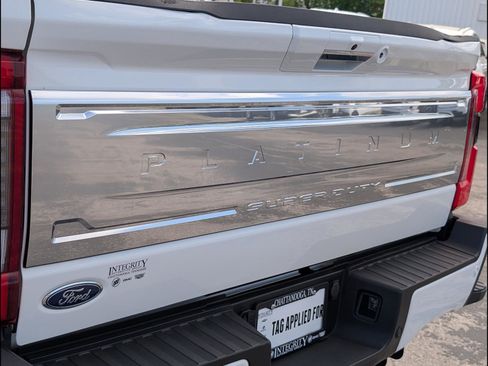 Used 2024 Ford F350 Platinum w/ Tremor Off-Road Package AWD/4WD image 24