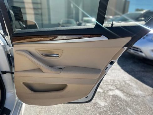 Used 2012 BMW 528i Sedan image 24