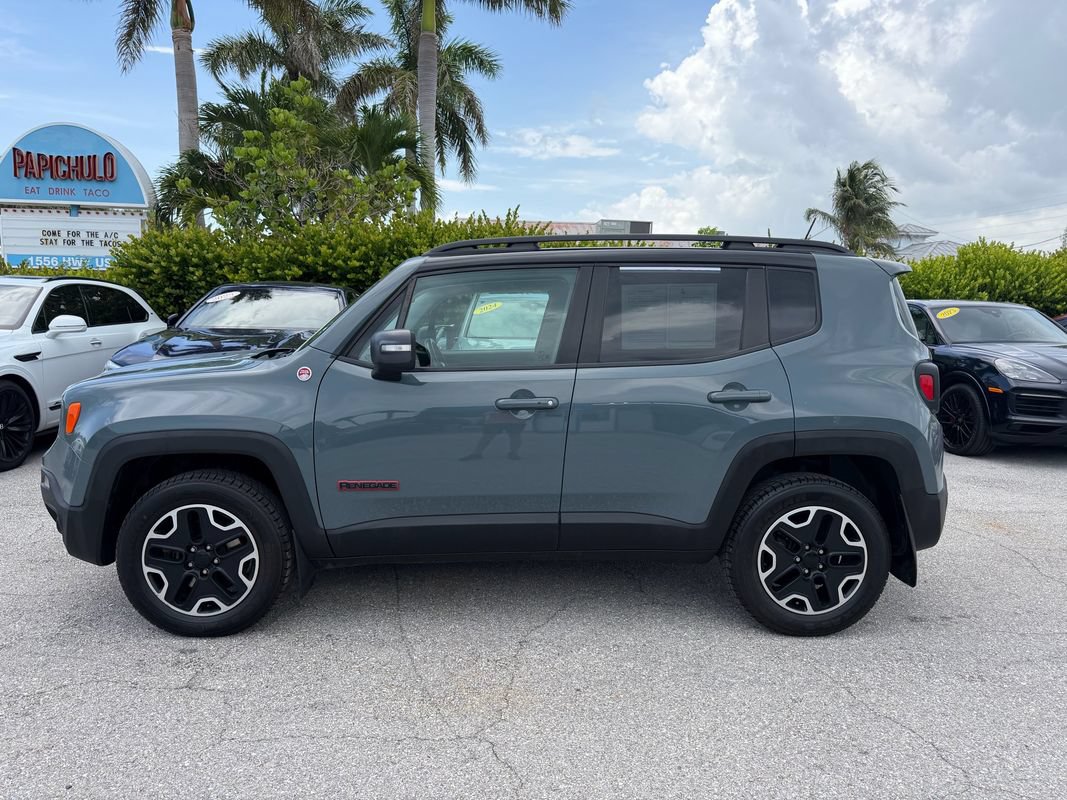 Used 2016 Jeep Renegade Trailhawk AWD/4WD image 1