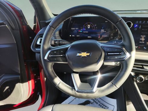 Used 2024 Chevrolet Traverse LT w/ Trailering Package image 30