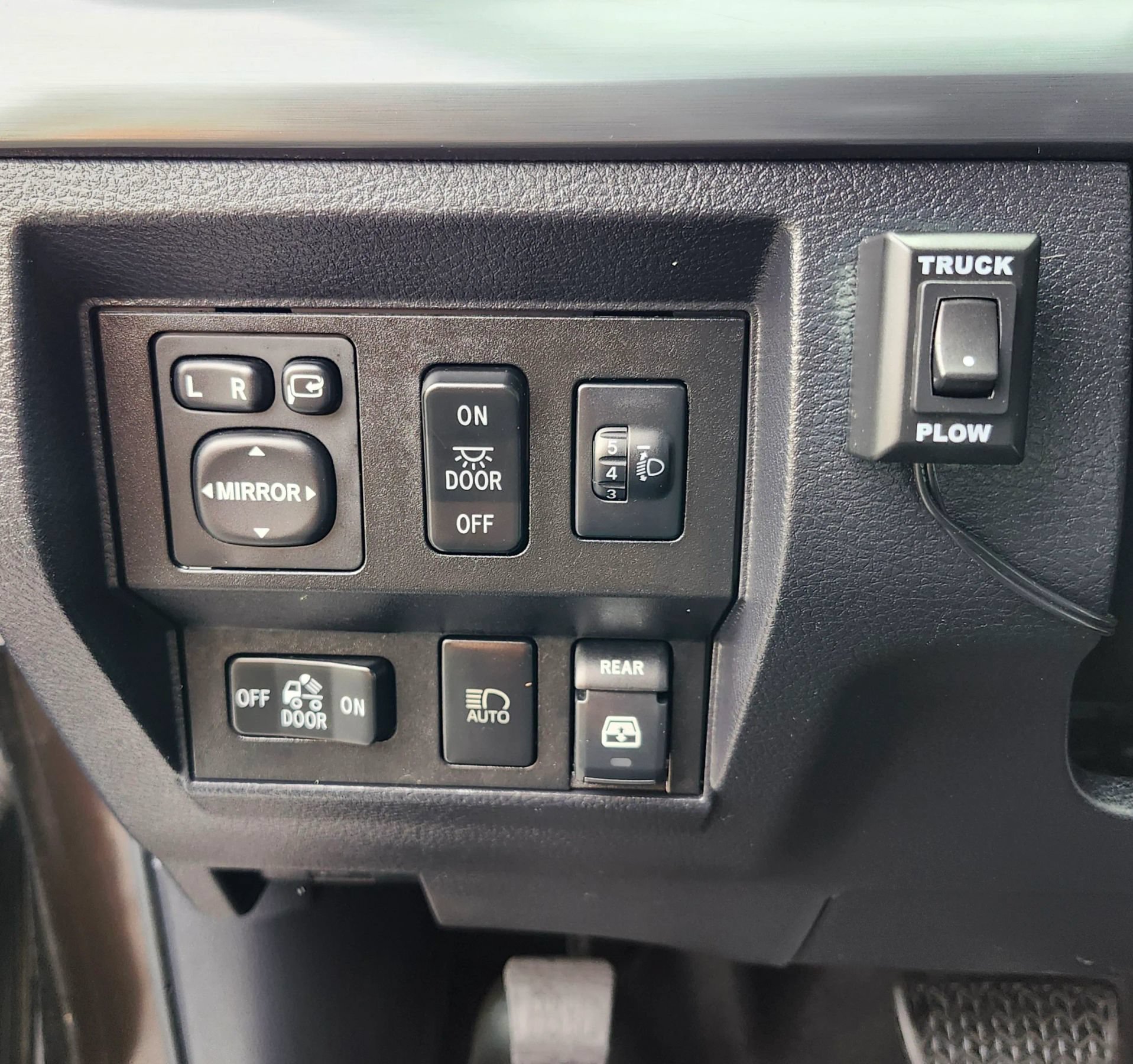 Used 2019 Toyota Tundra Platinum AWD/4WD image 33