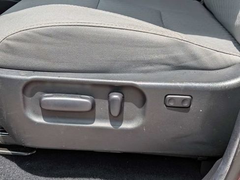 Used 2022 Toyota Tacoma SR5 w/ Technology Package RWD image 18