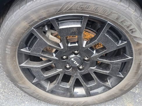 Used 2022 Kia Telluride EX w/ EX Premium Package AWD/4WD image 10