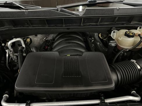 Used 2019 Chevrolet Silverado 1500 LT w/ All-Star Edition RWD image 7