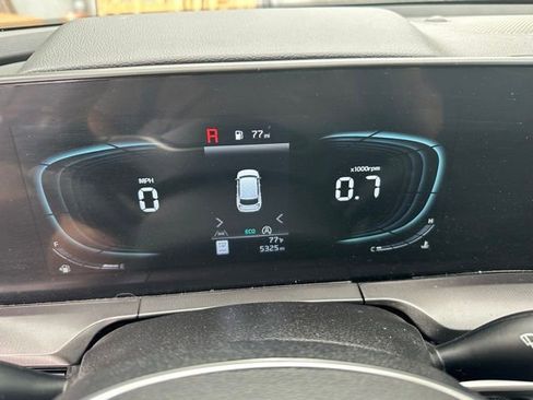 Used 2025 Kia Telluride LX FWD image 20
