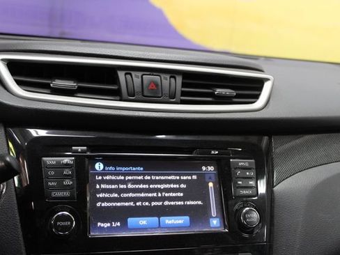 Used 2016 Nissan Rogue SL AWD/4WD image 18