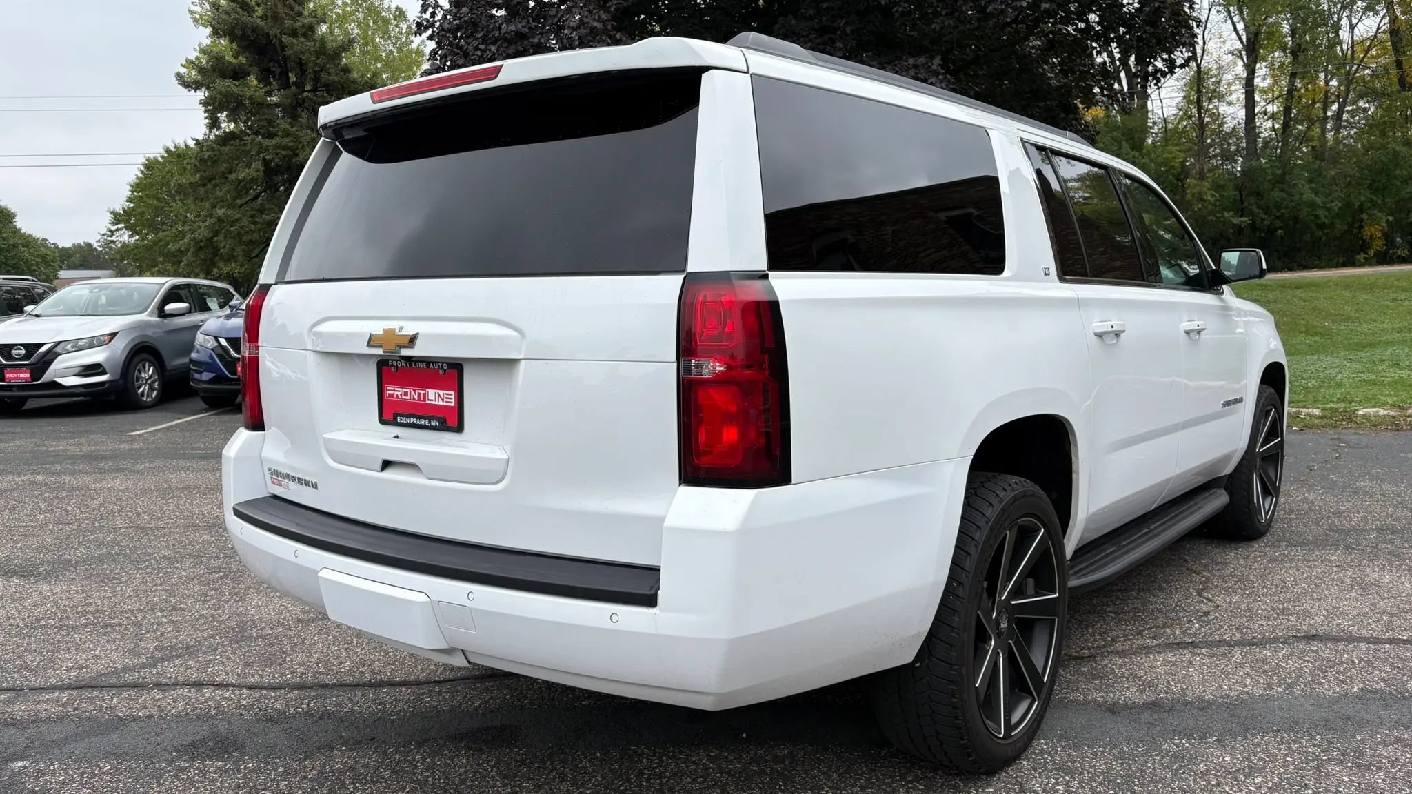 Used 2020 Chevrolet Suburban LT AWD/4WD image 8